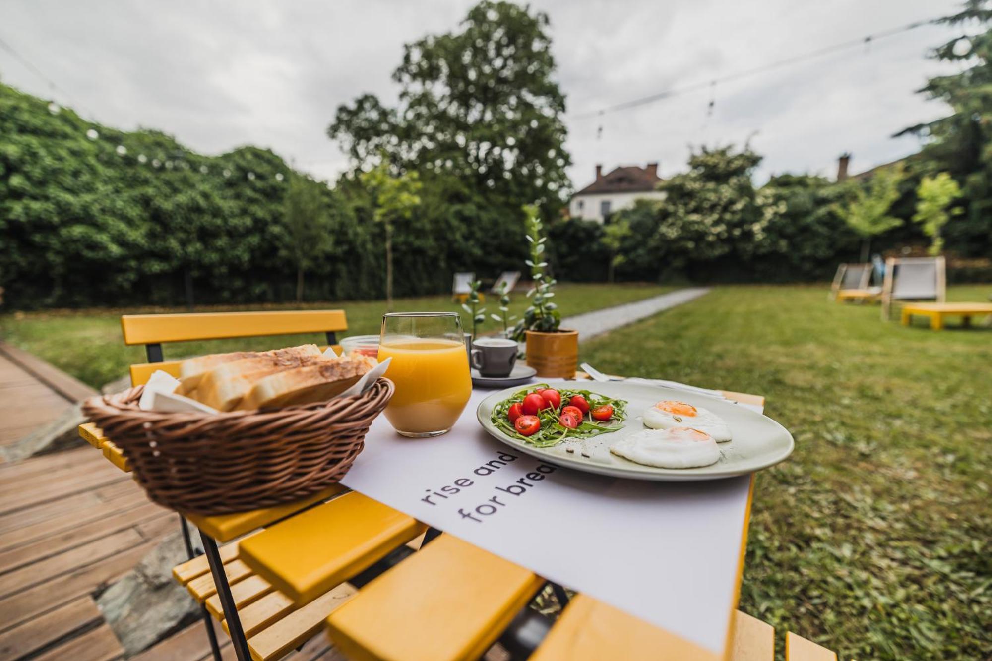 Republique Hotel Sibiu Exterior photo