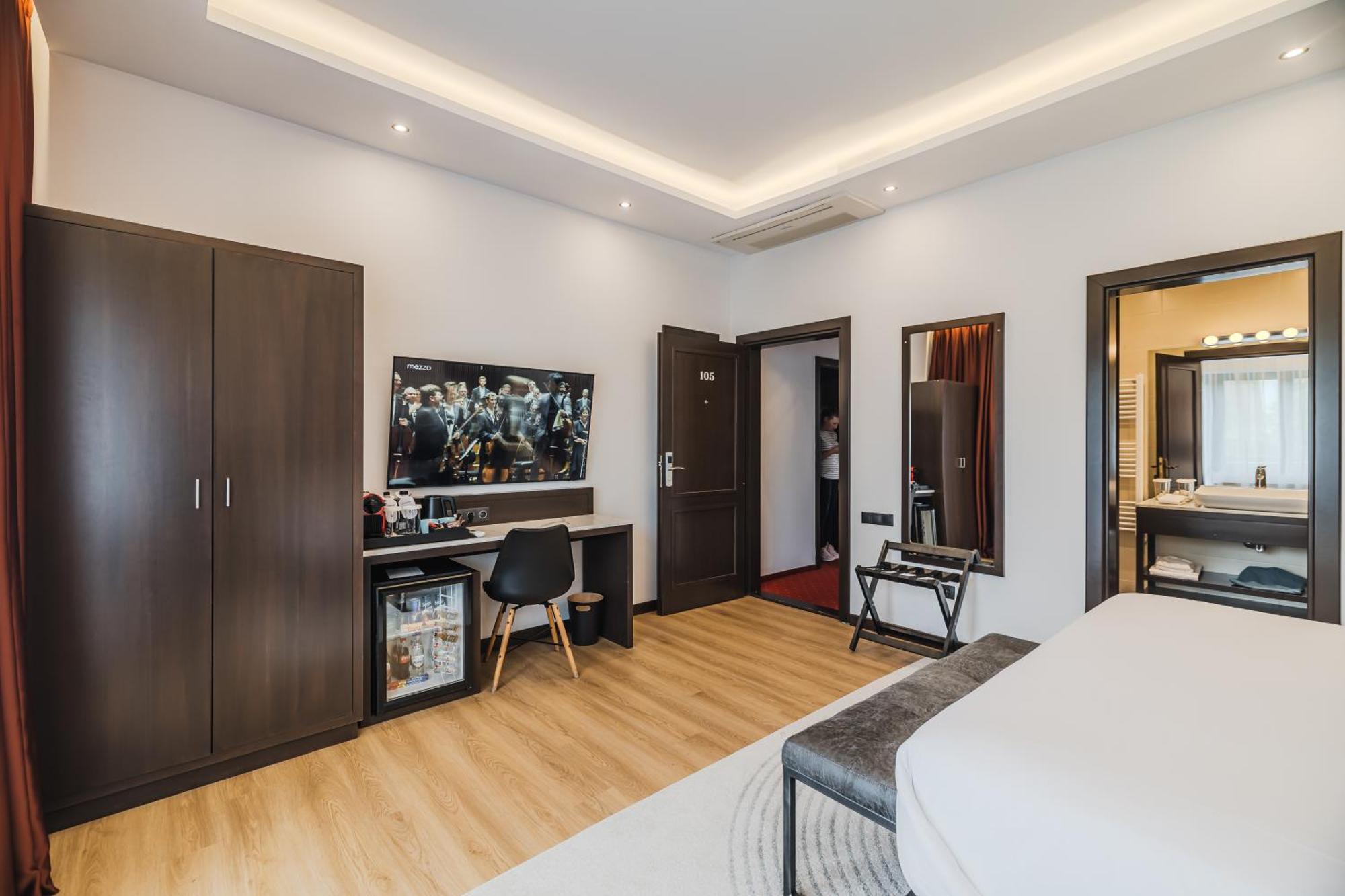 Republique Hotel Sibiu Exterior photo